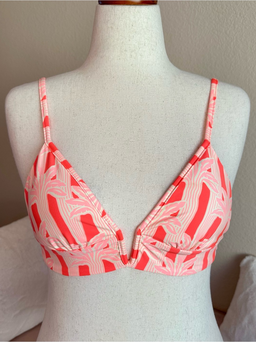 Maaji Long Line Triangle Bikini Top Palm Plantation Parade V Wire Strappy Size M